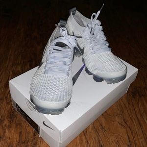 women Nike vapor max size 7.5